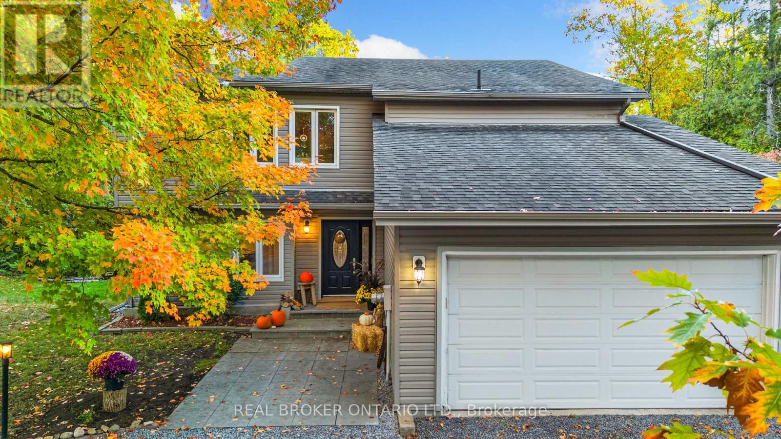 967 UPPER DWYER HILL ROAD