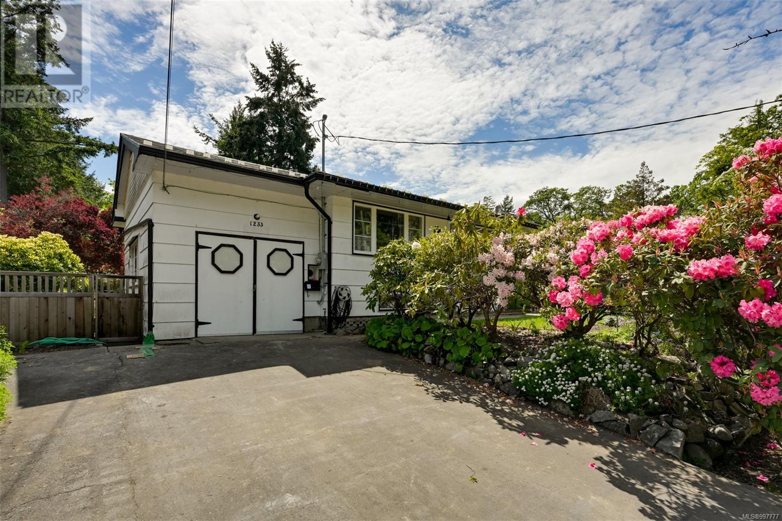 1233 Tattersall Dr