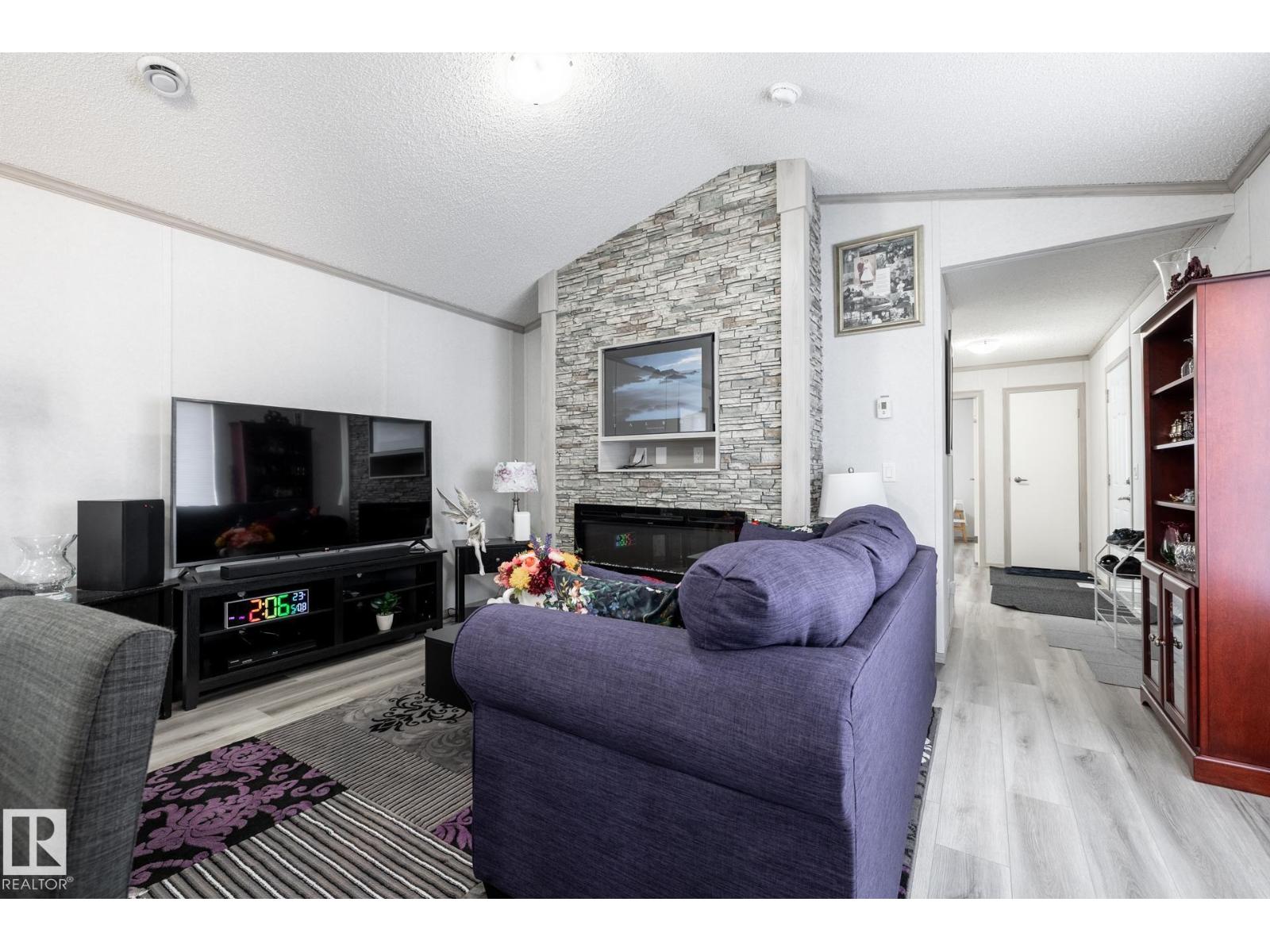 #79 305 Calahoo RD