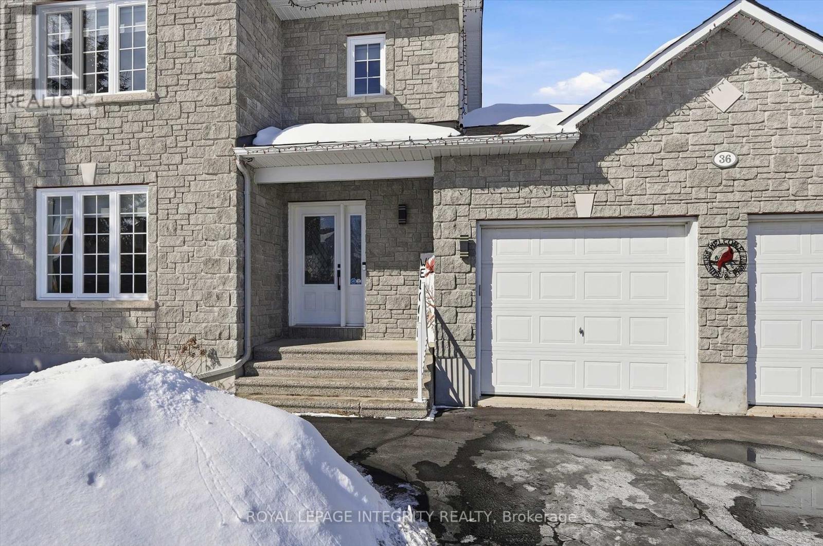 36 FRONTENAC BOULEVARD