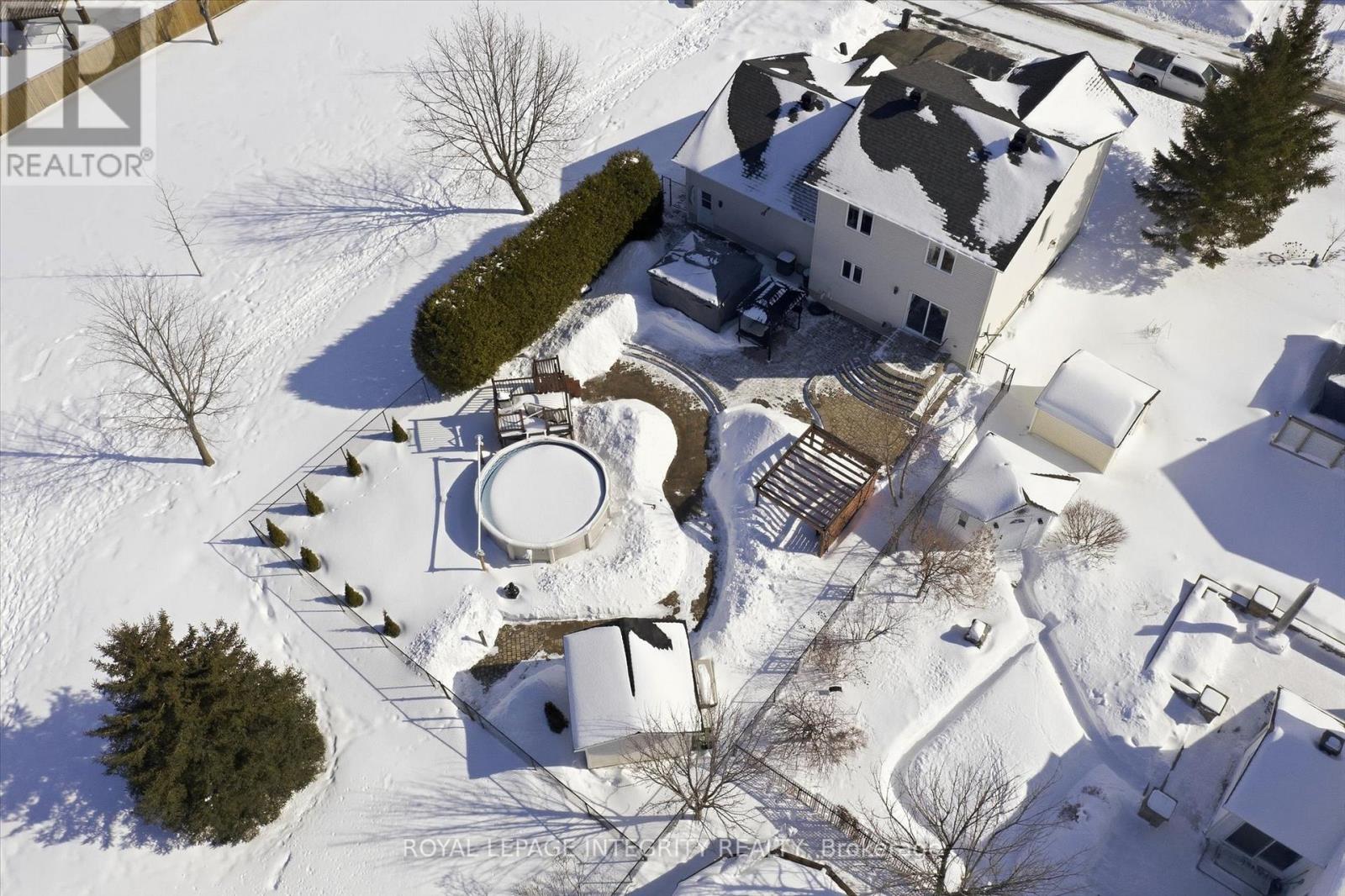 36 FRONTENAC BOULEVARD