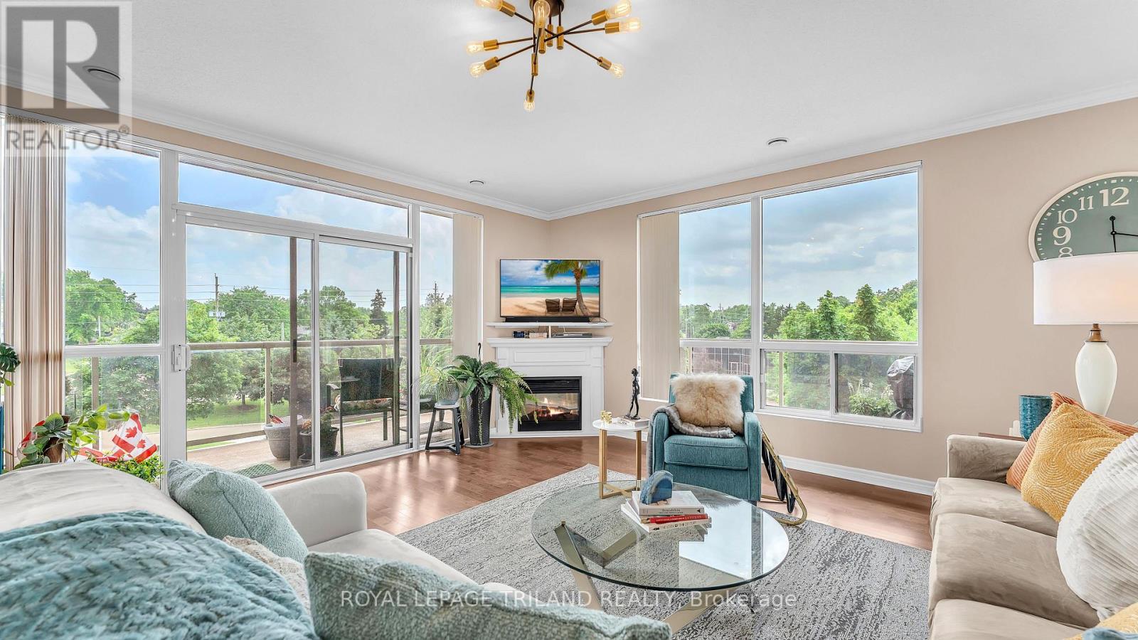 312 - 353 COMMISSIONERS ROAD W