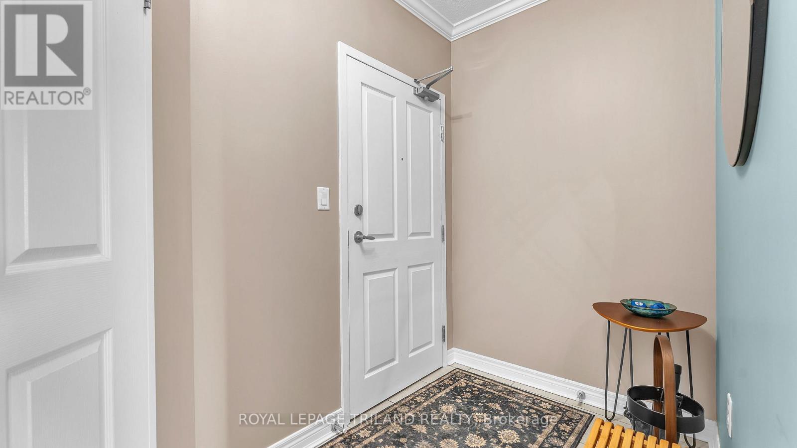 312 - 353 COMMISSIONERS ROAD W