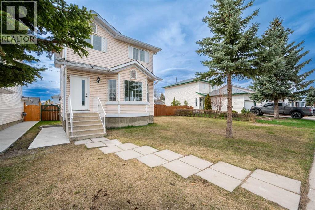 88 Applemont Close SE