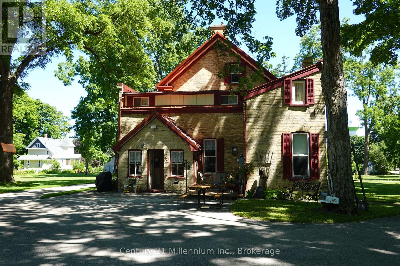 1 JESSIE STREET