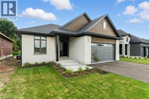 150 VANROOY Trail Waterford ON N0E1Y0