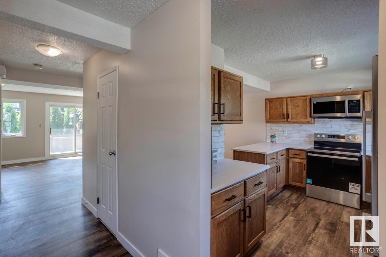 #47 3115 119 ST NW