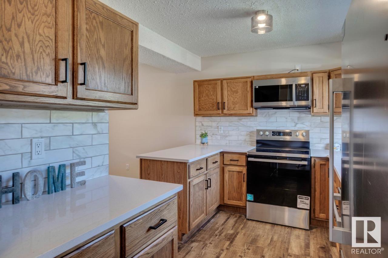 #47 3115 119 ST NW