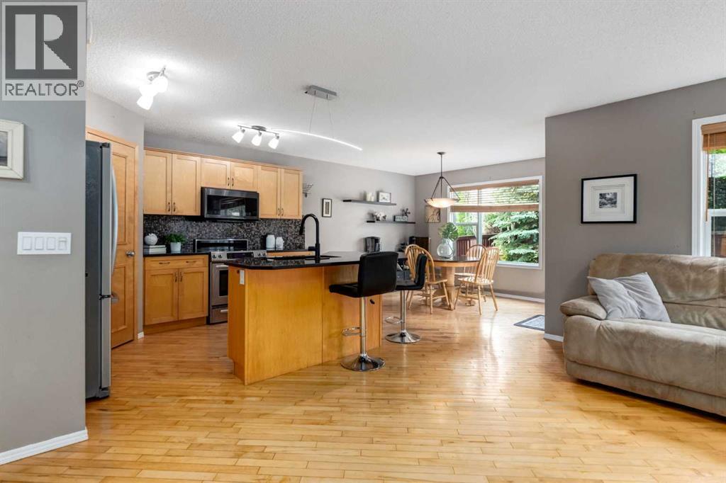 156 Tuscany Meadows Close NW