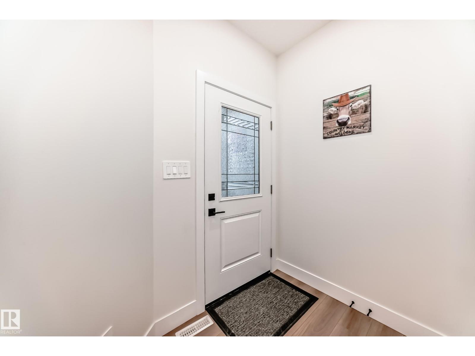 14 EDGEFIELD WY
