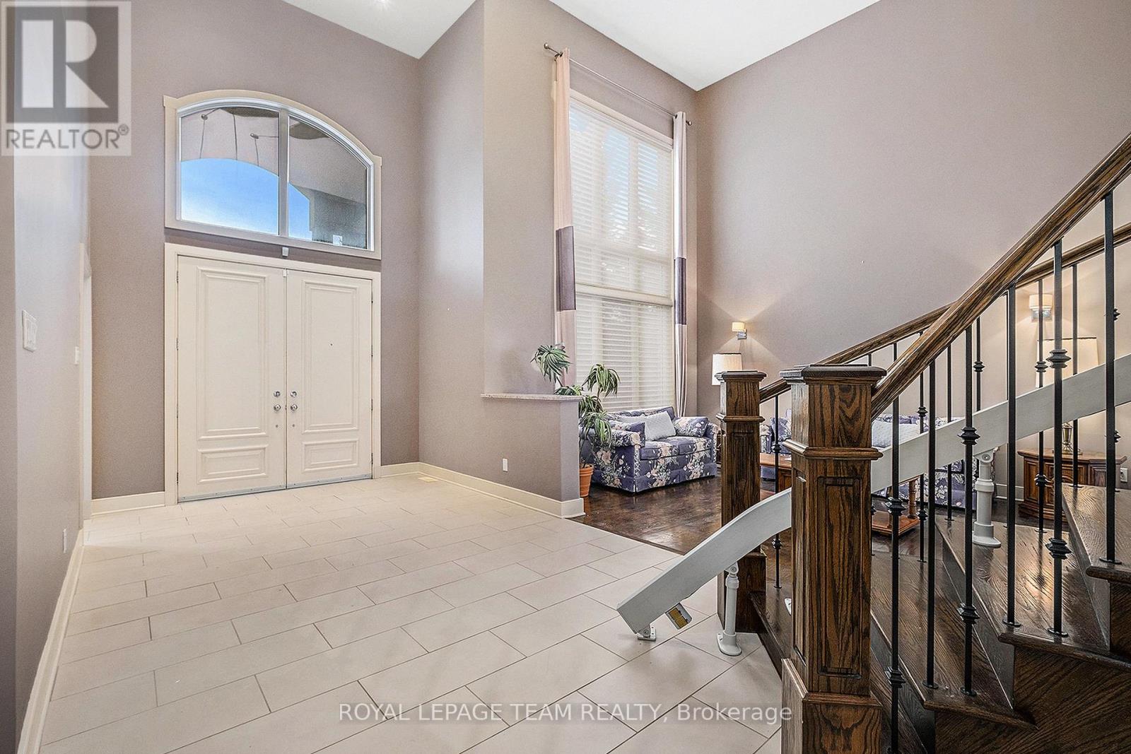 5386 MANSEL CRESCENT