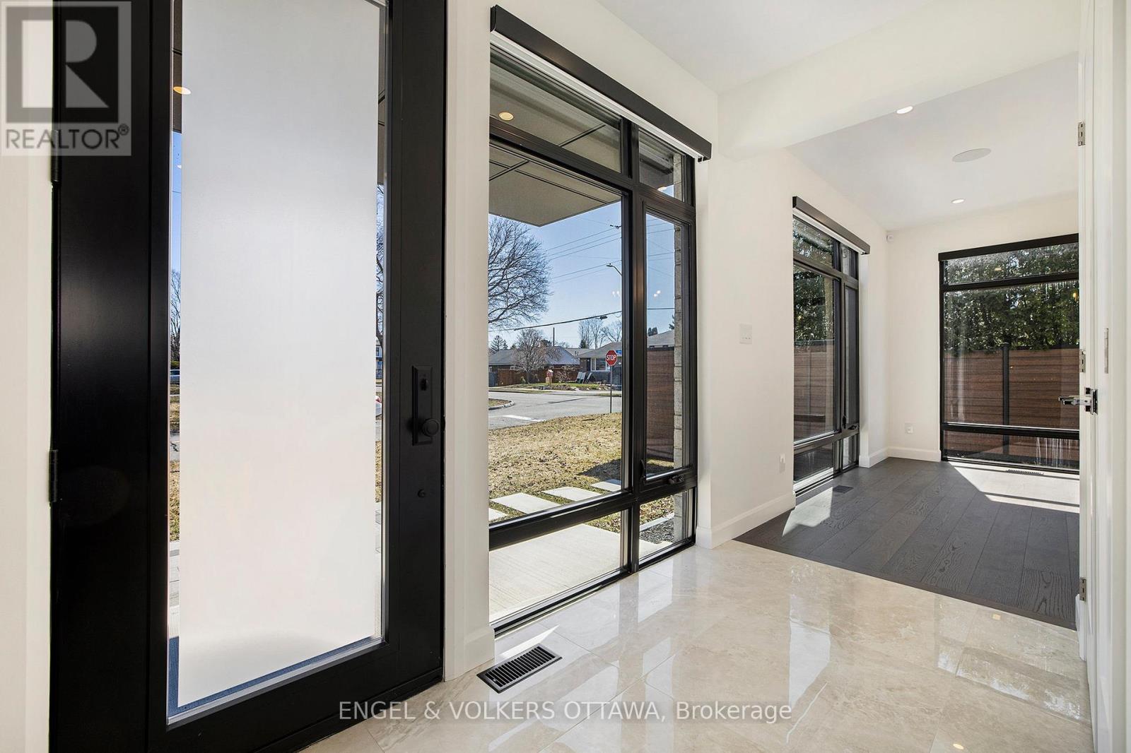 888 MELWOOD AVENUE