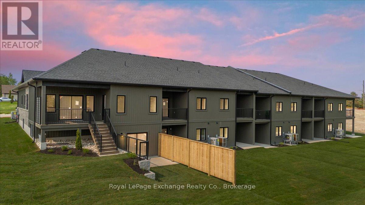 UNIT 1 - 321 ARNAUD STREET