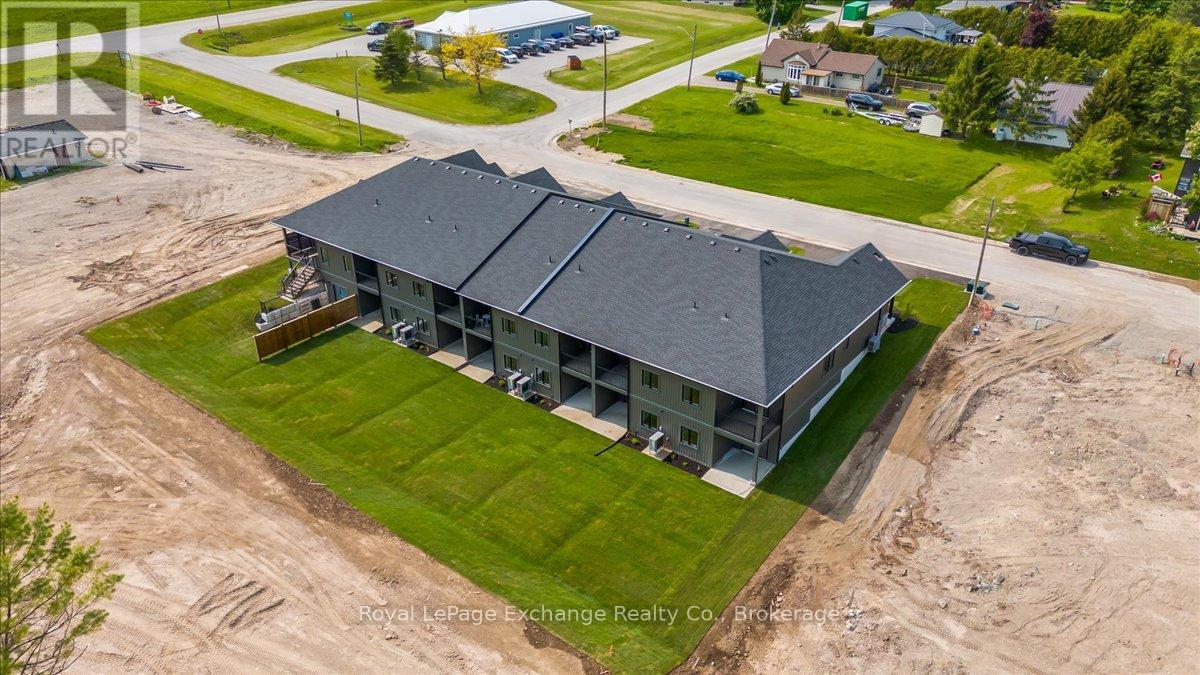UNIT 1 - 321 ARNAUD STREET