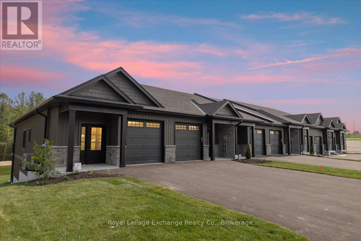 UNIT 1 - 321 ARNAUD STREET