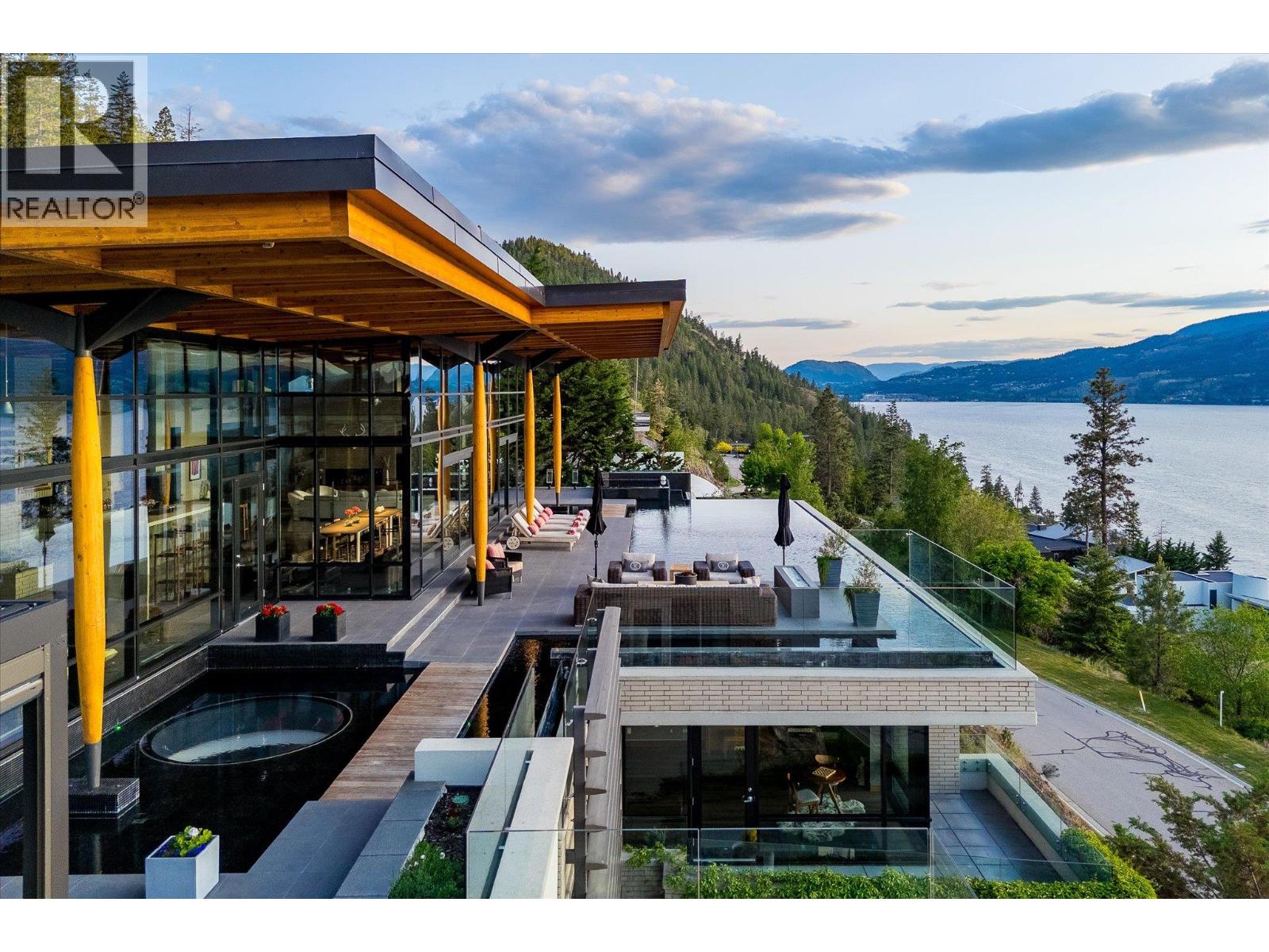 180 Sheerwater Court Unit# 19