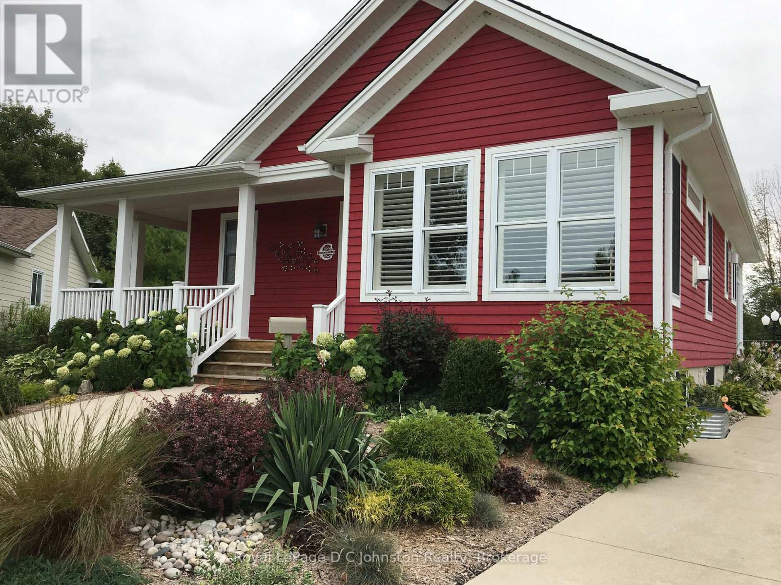 44 EASTGATE DRIVE