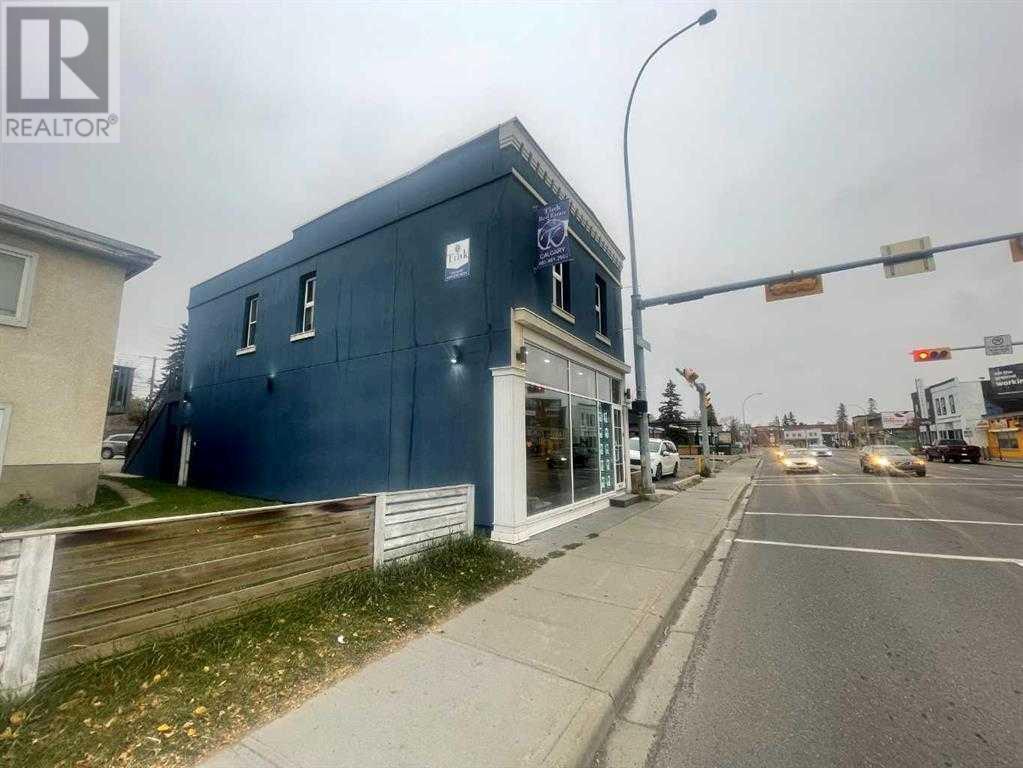 709 Edmonton Trail NE