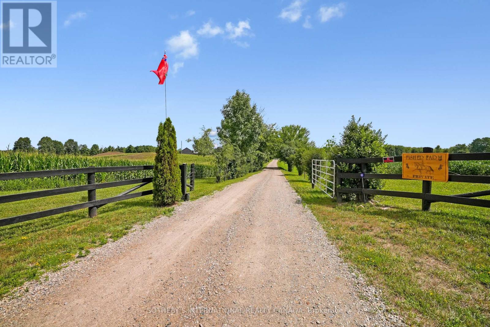 4085 VICTORIA ROAD S