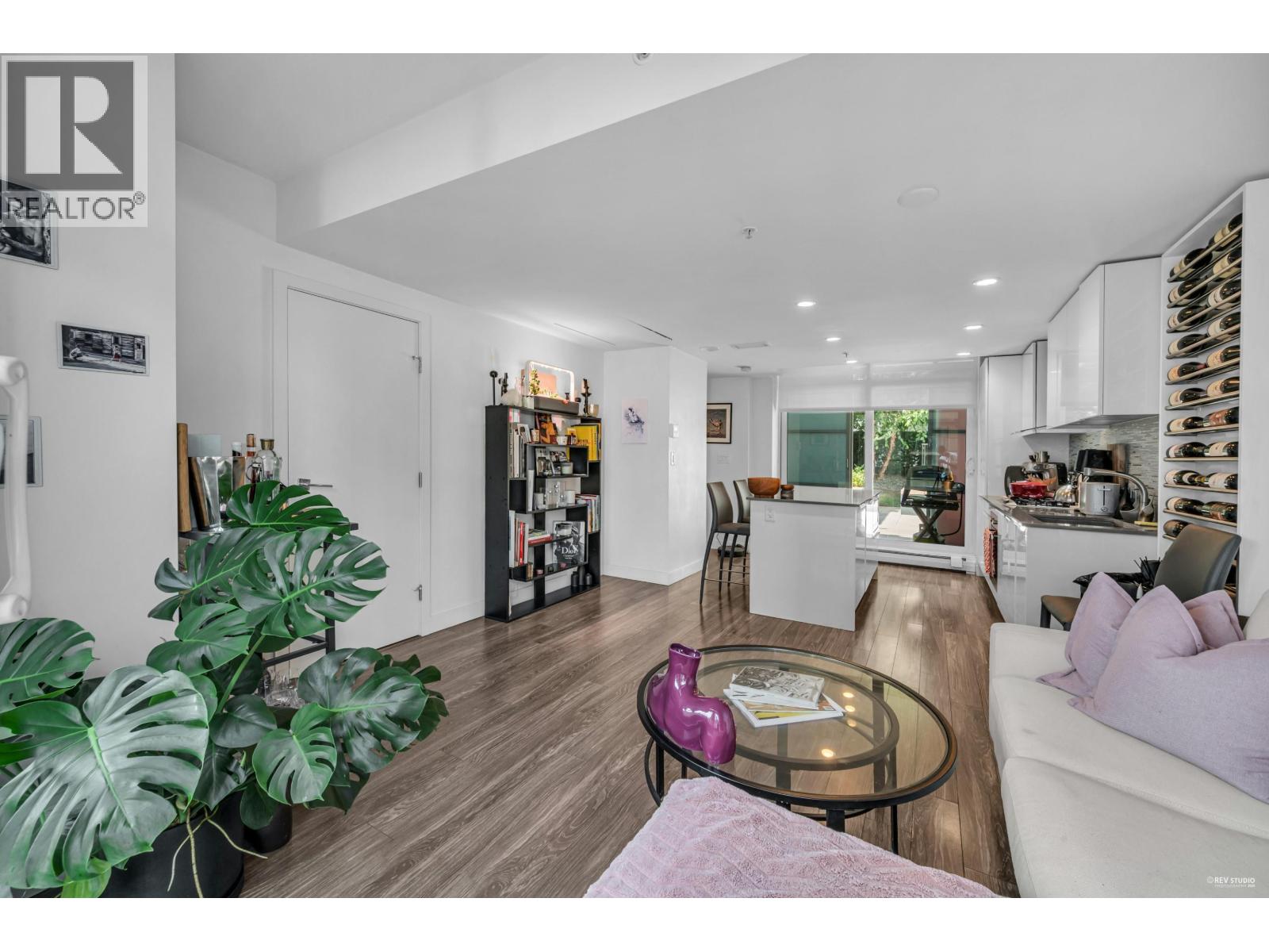 513 1283 HOWE STREET