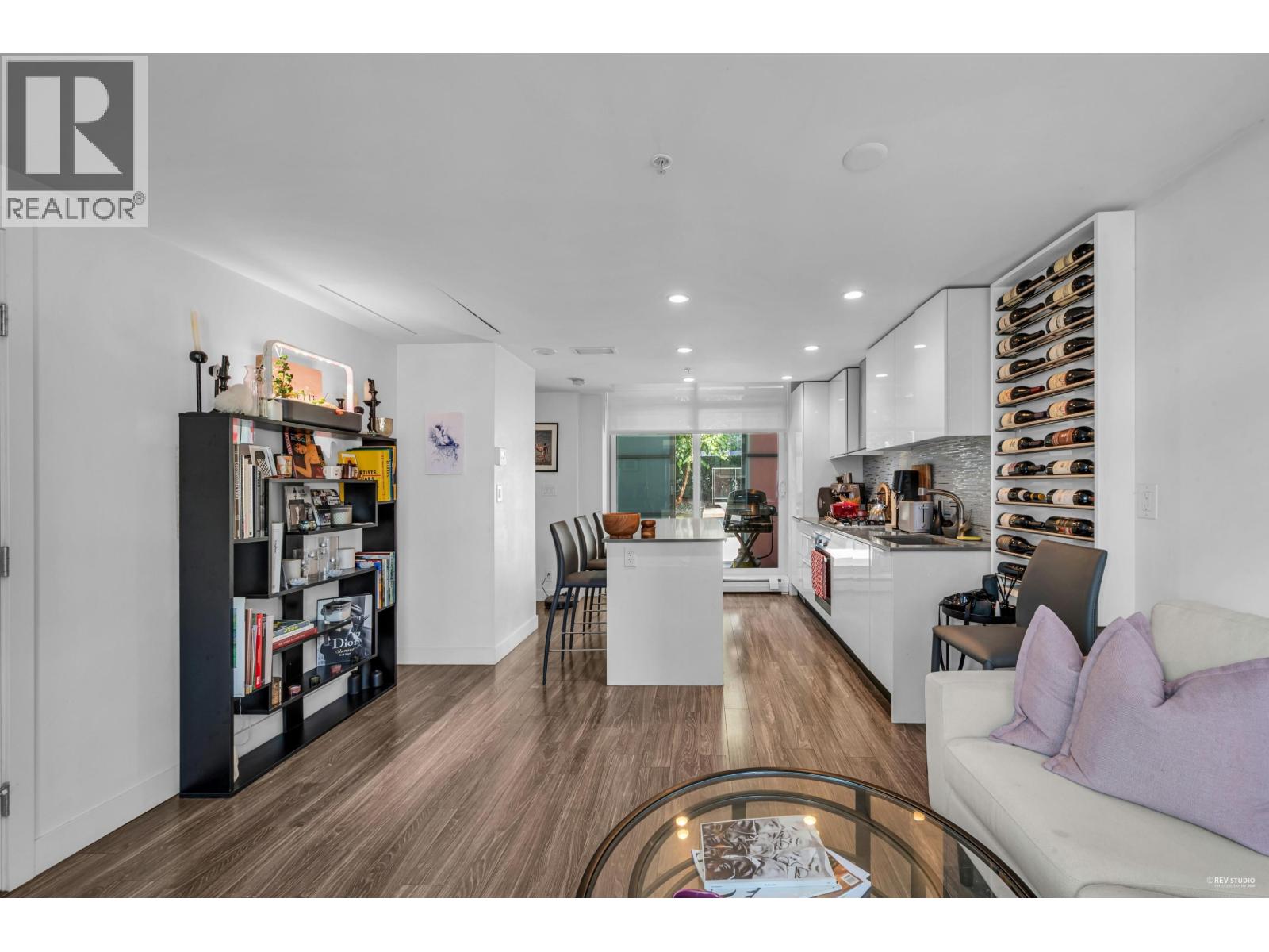 513 1283 HOWE STREET