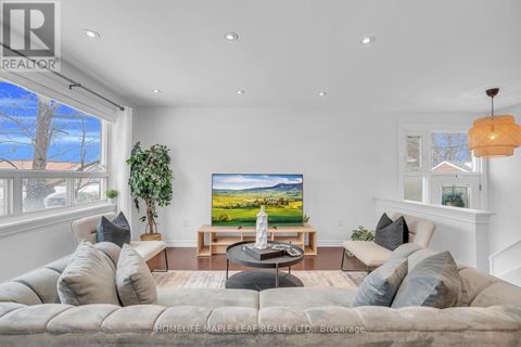 12 ABBEY ROAD Brampton (Brampton East) ON L6W2T8