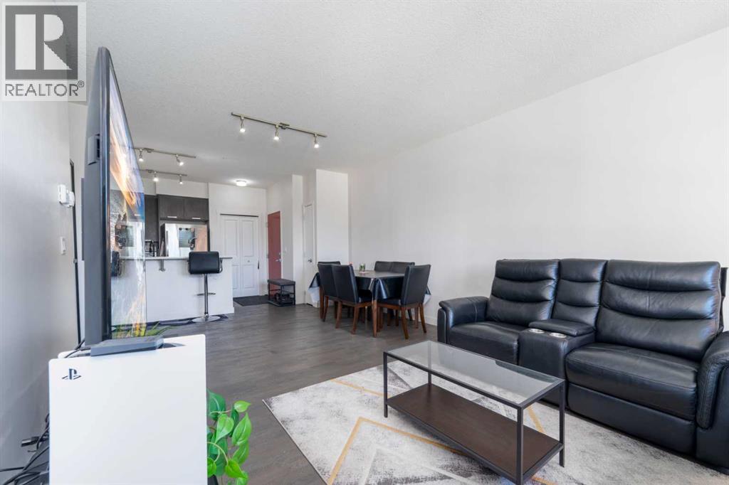 2205, 175 Silverado Boulevard SW