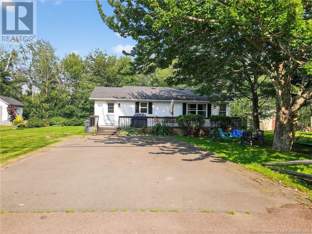 111 Pointe Aux Bouleaux Street