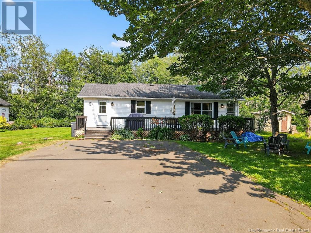 111 Pointe Aux Bouleaux Street