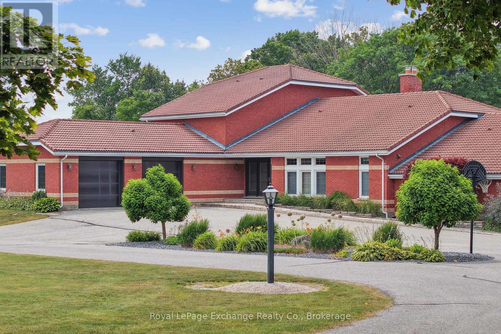 248/250 BRUCE ROAD 23 ROAD