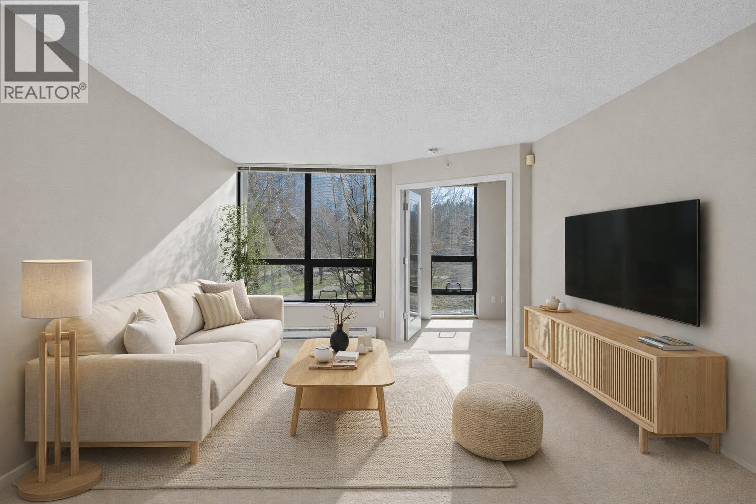 303 3588 CROWLEY DRIVE