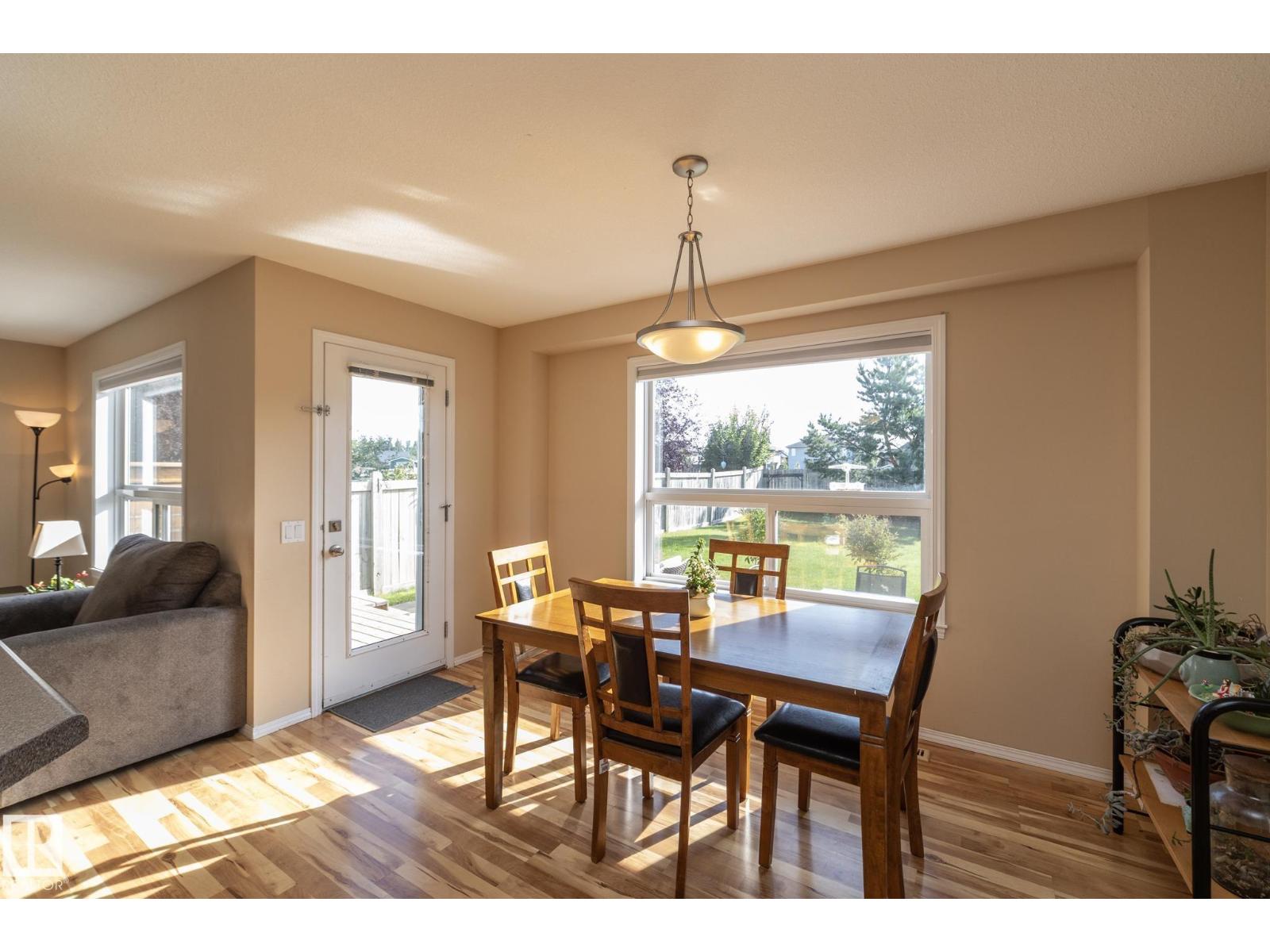 301 BIRCHWOOD DR