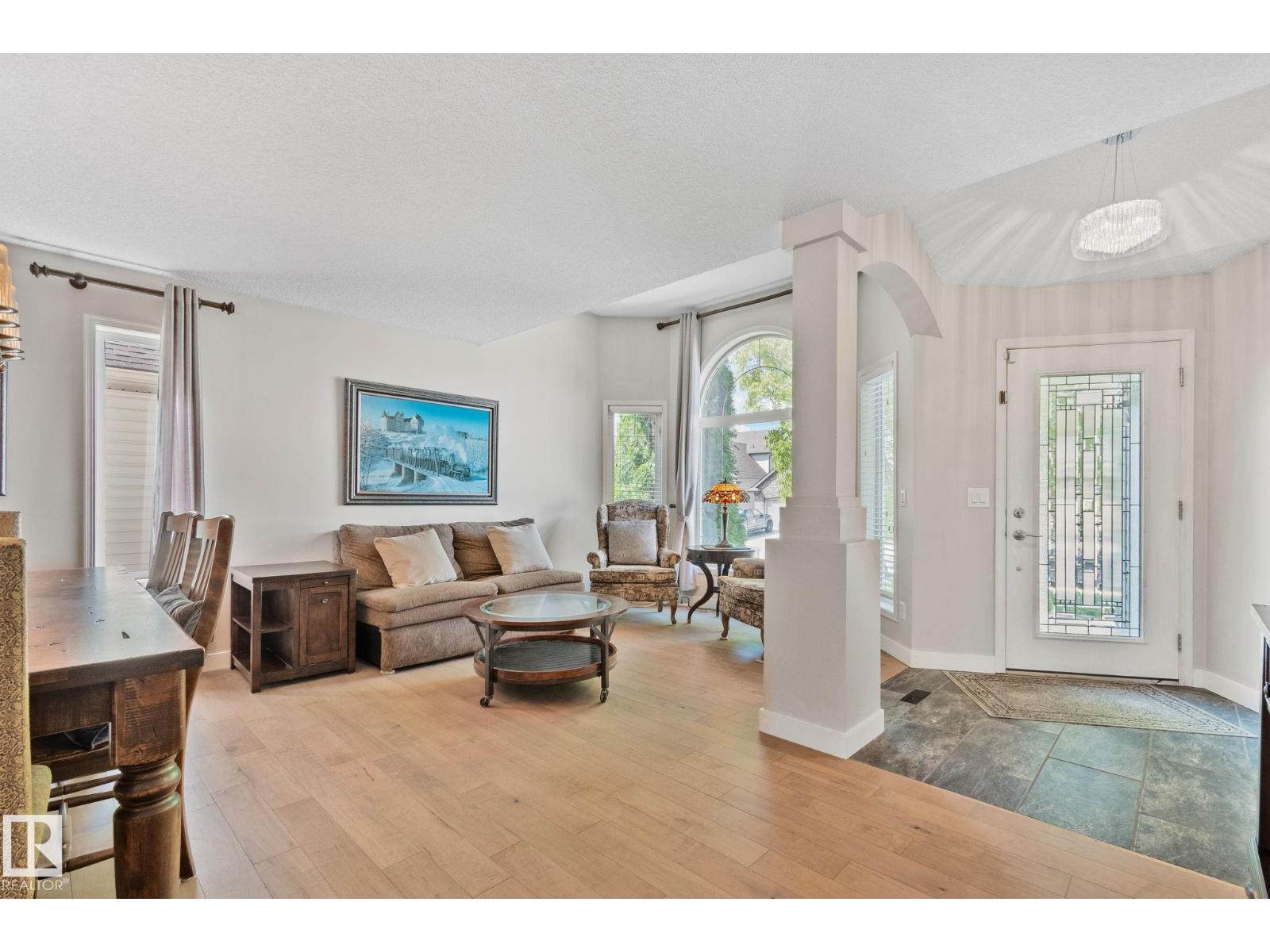 591 Byrne CR SW