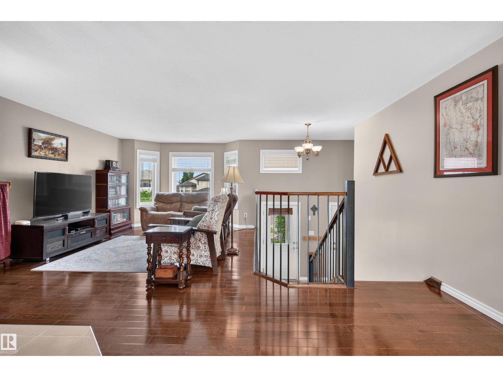 210 23 ST
