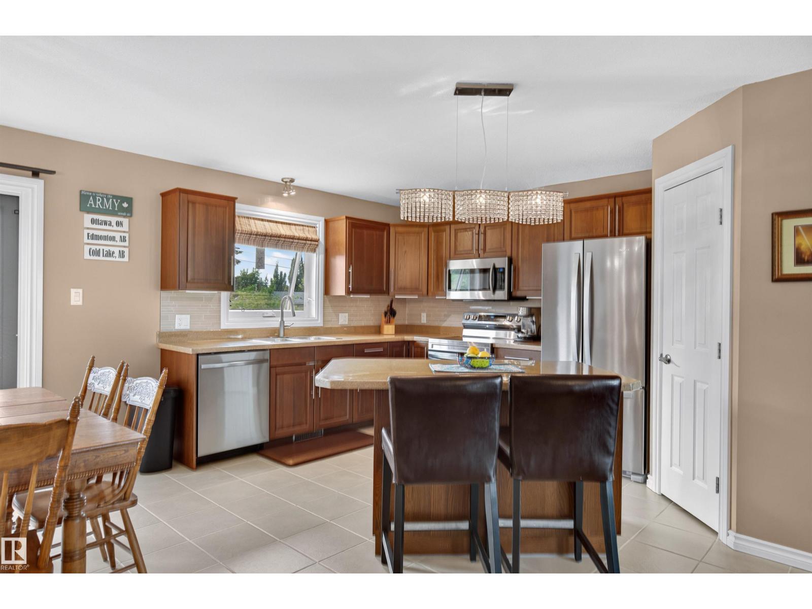 210 23 ST