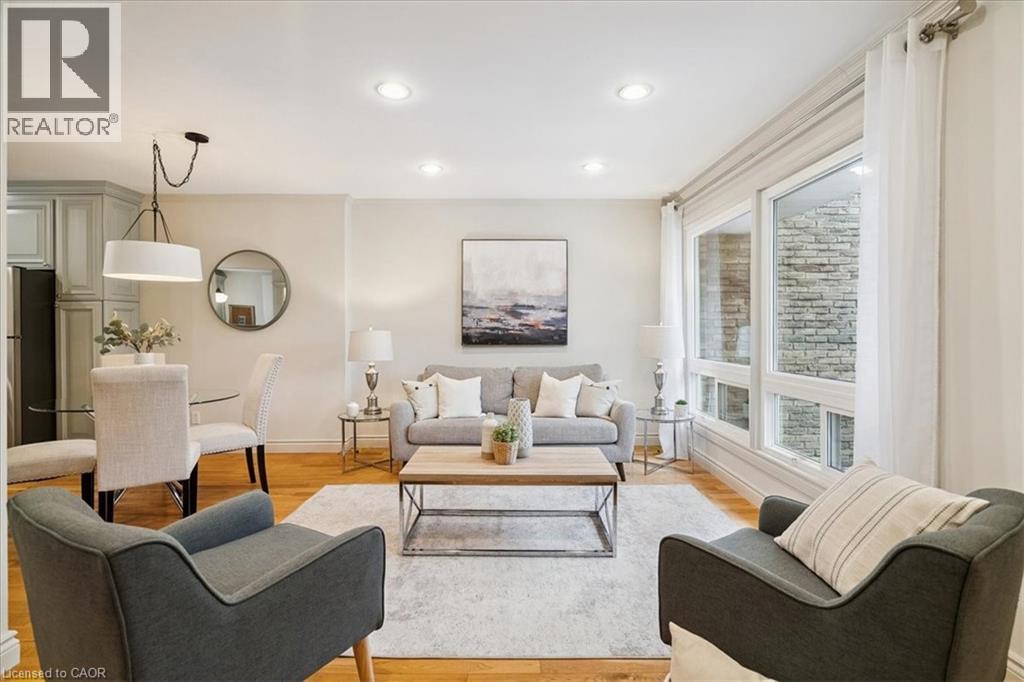 915 INVERHOUSE Drive Unit# 80