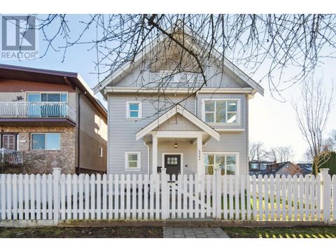 2504 NAPIER STREET Vancouver BC V5K2W5