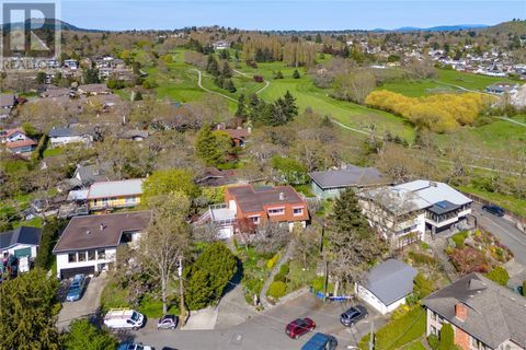 1436 Merritt Pl Victoria BC V8P5H5