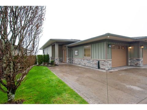 114 51096 FALLS COURT|Eastern Hillsides Chilliwack BC V4Z1K7