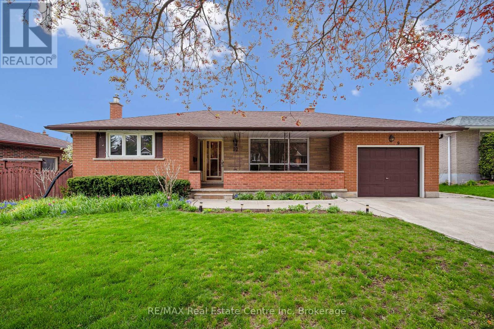 9 FLANDERS ROAD