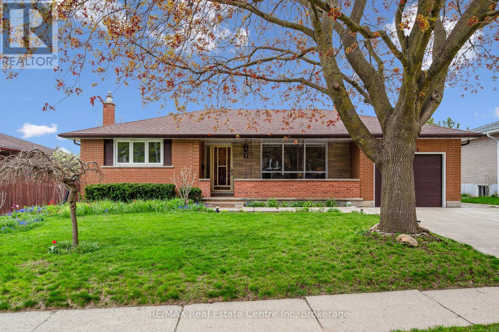 9 FLANDERS ROAD