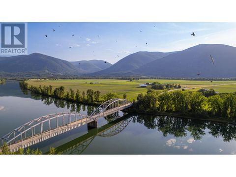 1680 NICKS ISLAND  N Road Creston BC V0B1G8