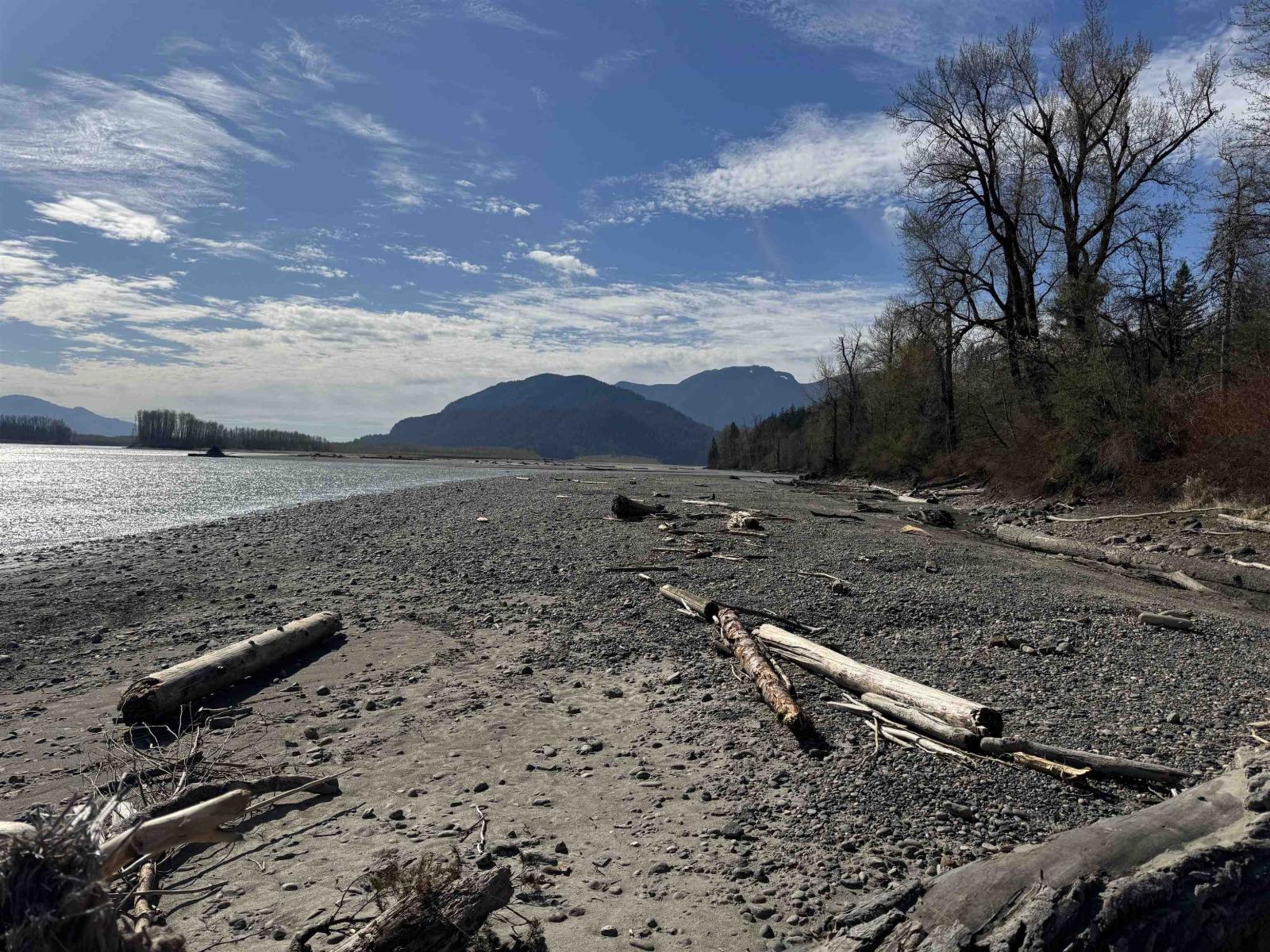 LSUB 10 SEC 19 LOUGHEED HIGHWAY|Mt Woodside