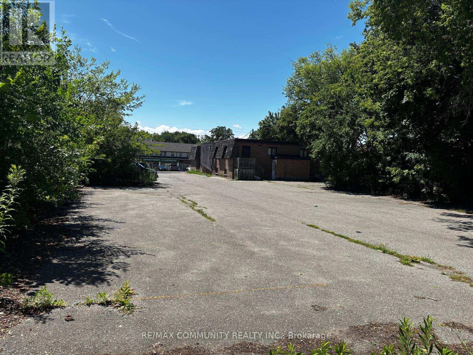 33 CHURCH STREET S