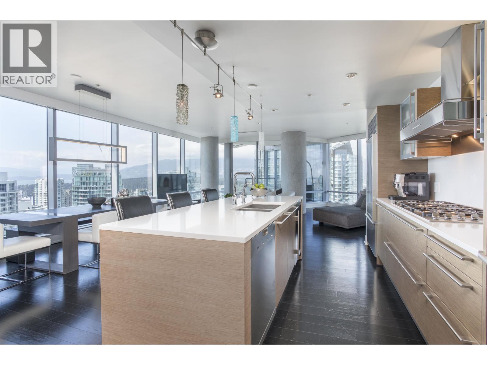 3402 1111 ALBERNI STREET