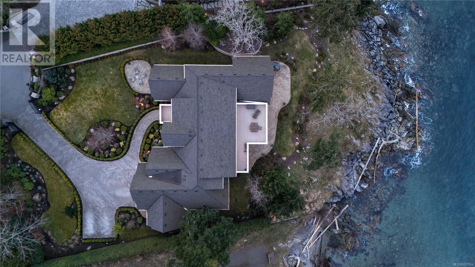2616 Queenswood Lane