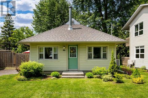 44 KEMPSTER AVENUE Ottawa ON K2B6M1