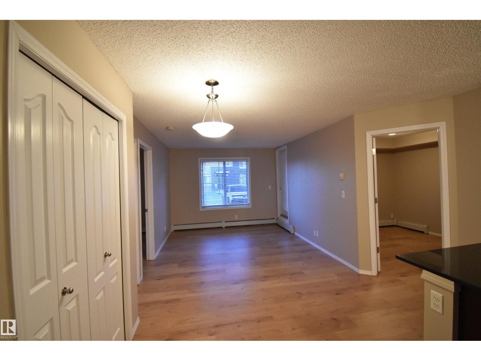 #117 12025 22 AV SW SW