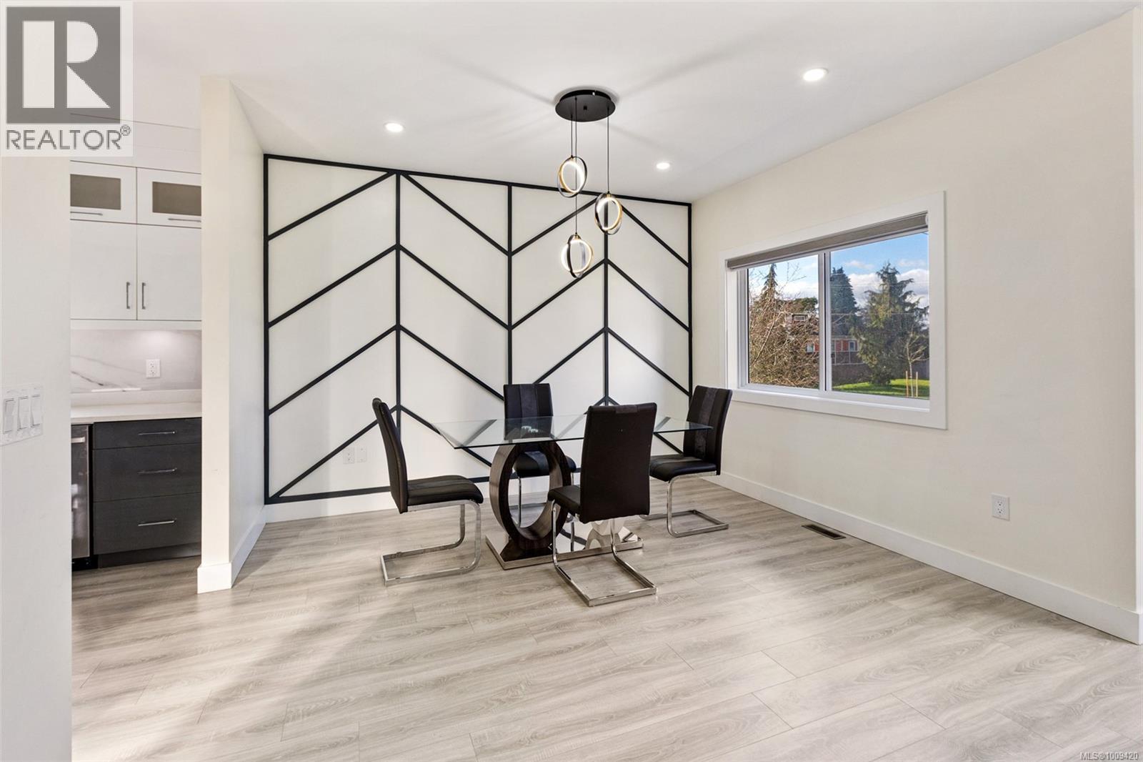 3174 Harriet Rd