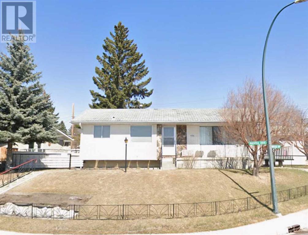 404 Mariposa Drive NE